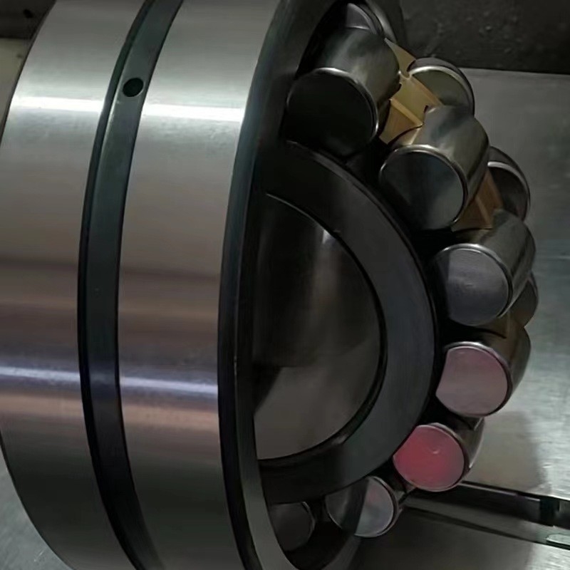 Hoog laadvermogen en GCr15SiMn-materiaal 23068K/W33 bolrollagers voor industriële toepassingen